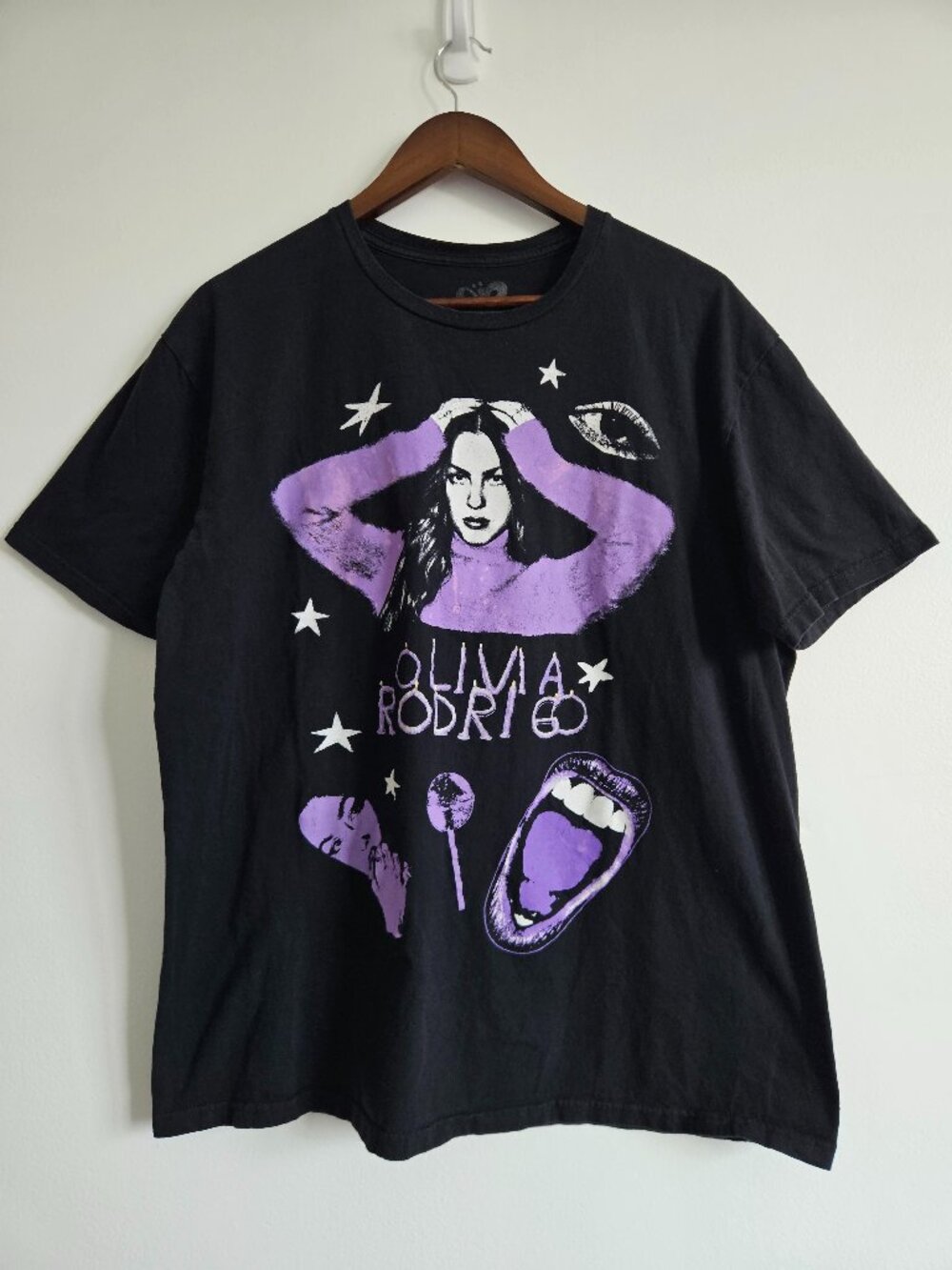 Olivia Rodrigo XL Black Purple Concert Merch T Shirt Tee